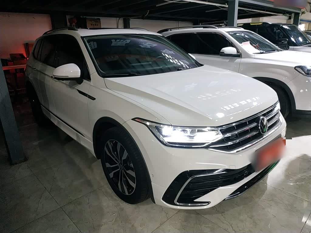 2021 Volkswagen Tiguan L White, 45,300 km, China export – photo 4