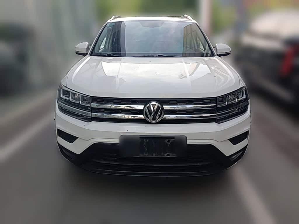 2018 Volkswagen Tharu White, 95,900 km, China export – photo 5