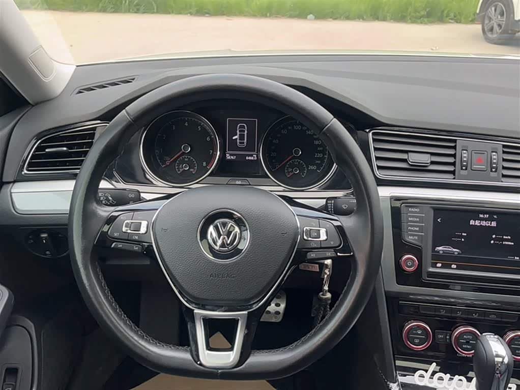 2018 Volkswagen Golf Sportsvan White, 55,900 km, China export – photo 4
