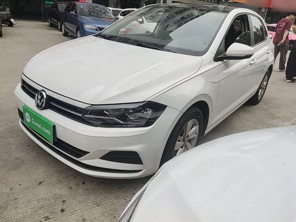 2019 Volkswagen Polo White, 64,100 km, China export – photo 2