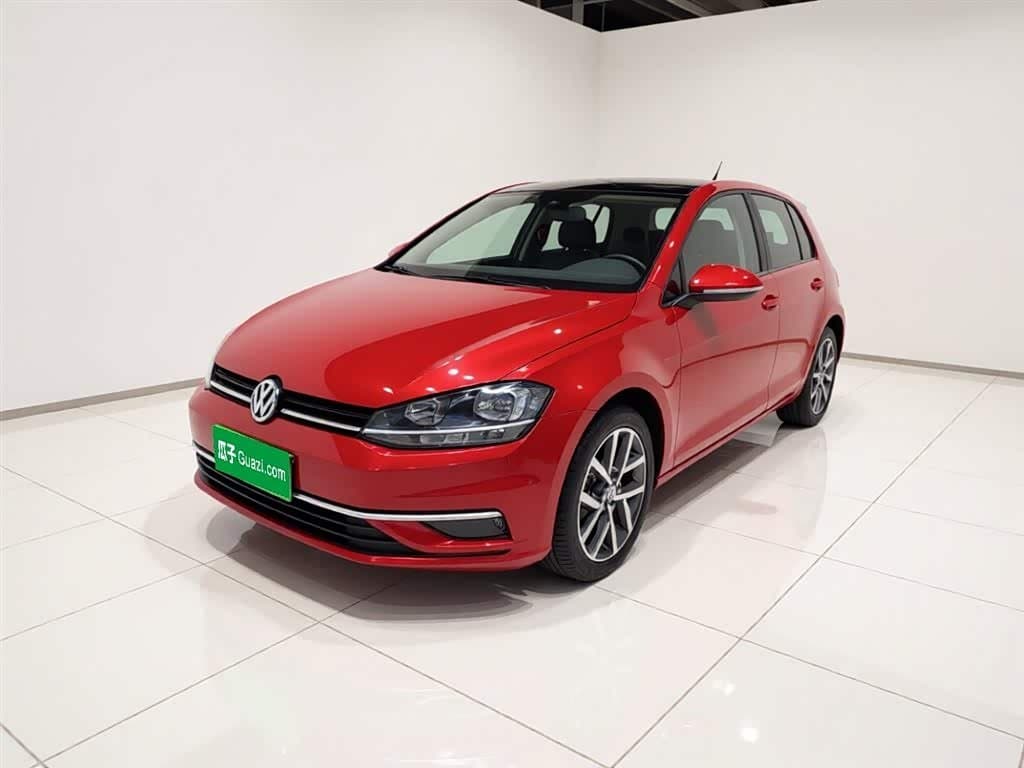 2017 Volkswagen Golf Red, 36,600 km, China export – photo 2