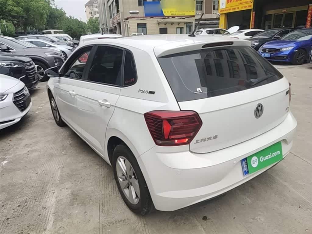 2019 Volkswagen Polo White, 64,100 km, China export – photo 5