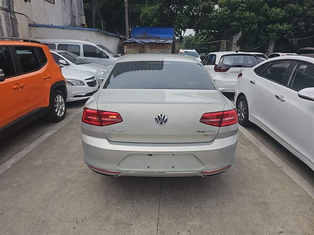 2016 Volkswagen Magotan Champagne, 86,300 km, China export – photo 6
