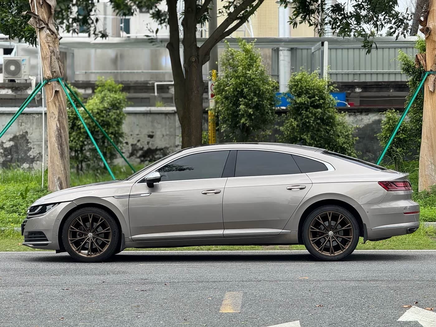 2018 Volkswagen FAW-Volkswagen CC 银灰色, 100,000 km, China export – photo 7