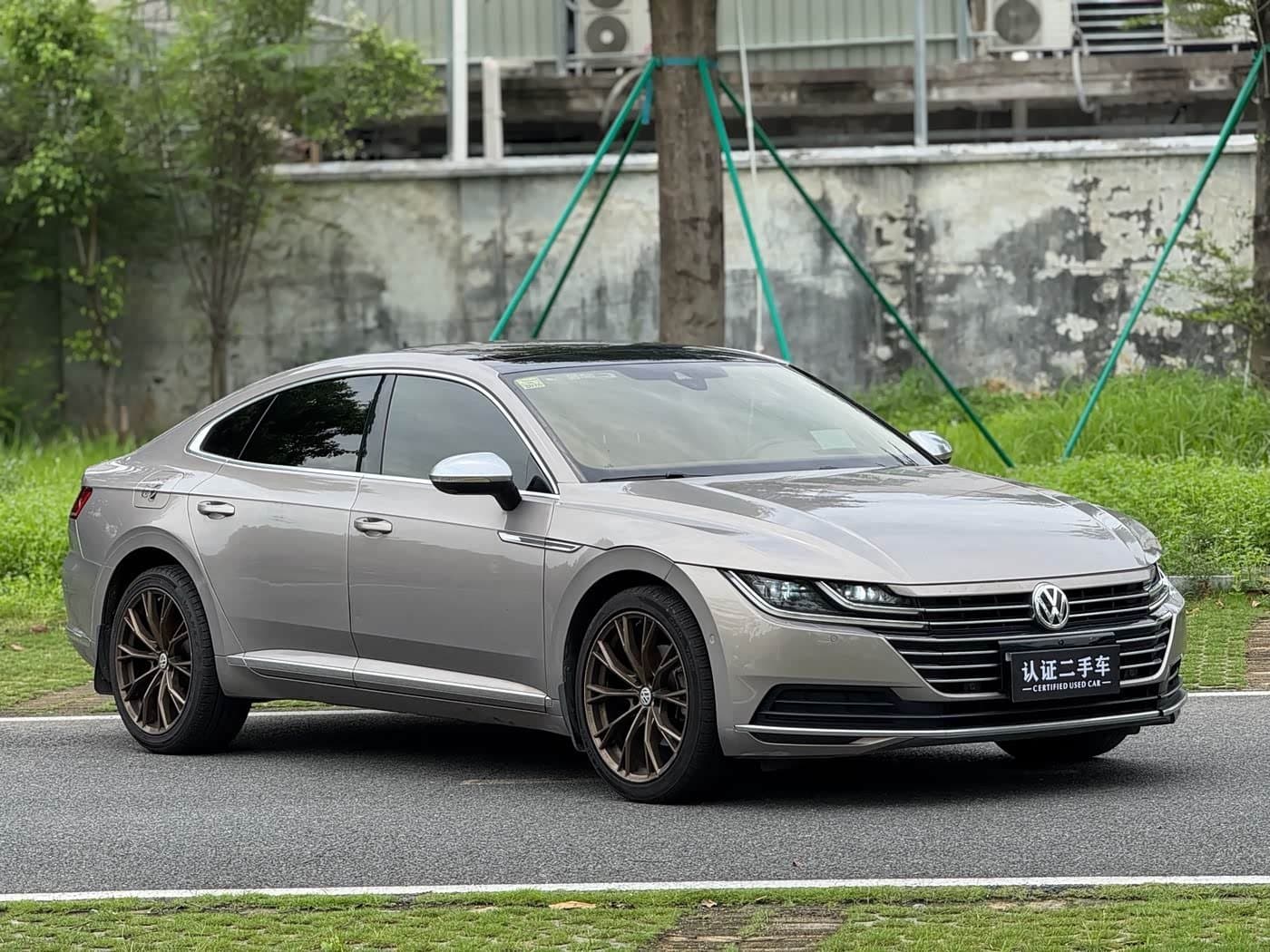 2018 Volkswagen FAW-Volkswagen CC 银灰色, 100,000 km, China export – photo 3
