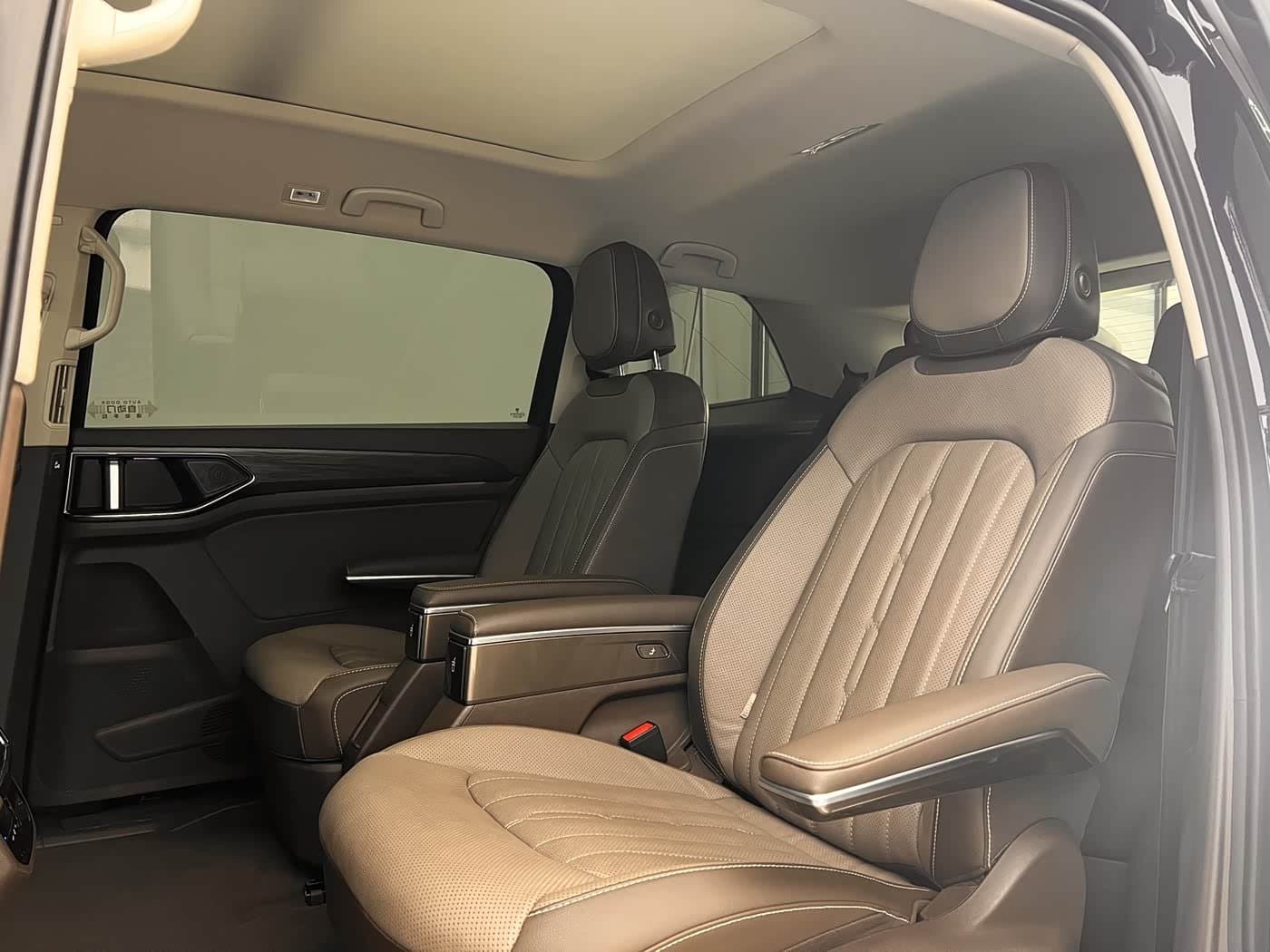 2022 Volkswagen Viloran Black, 80,000 km, China export – photo 5