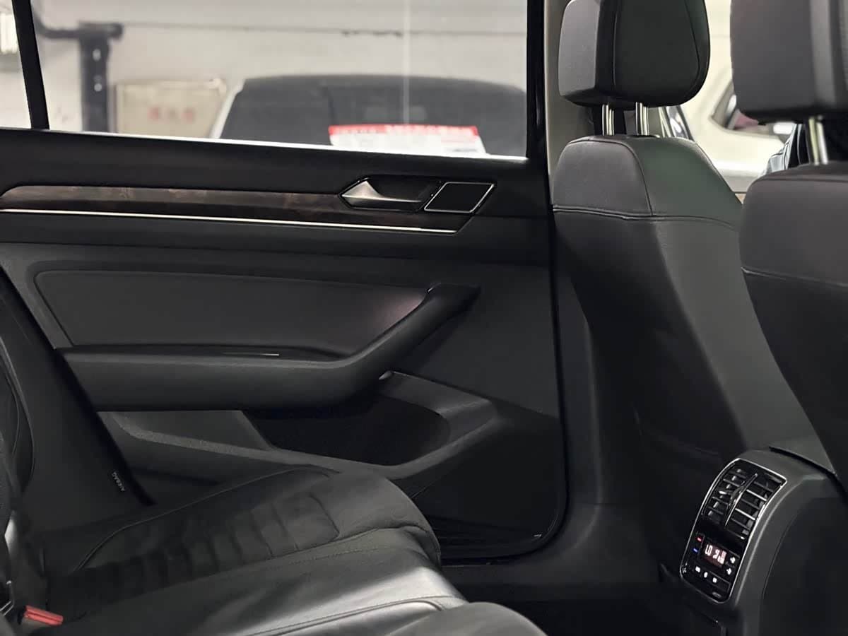 2016 Volkswagen Magotan Black, 123,000 km, China export – photo 4