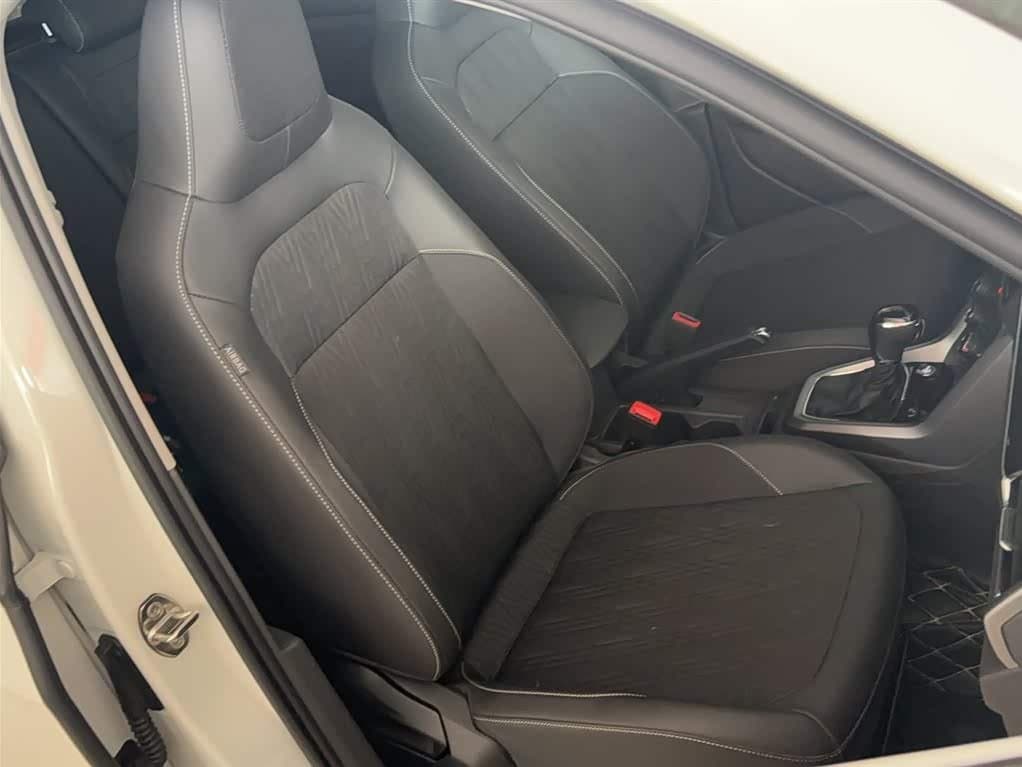 2020 Volkswagen T-Cross White, 58,400 km, China export – photo 4
