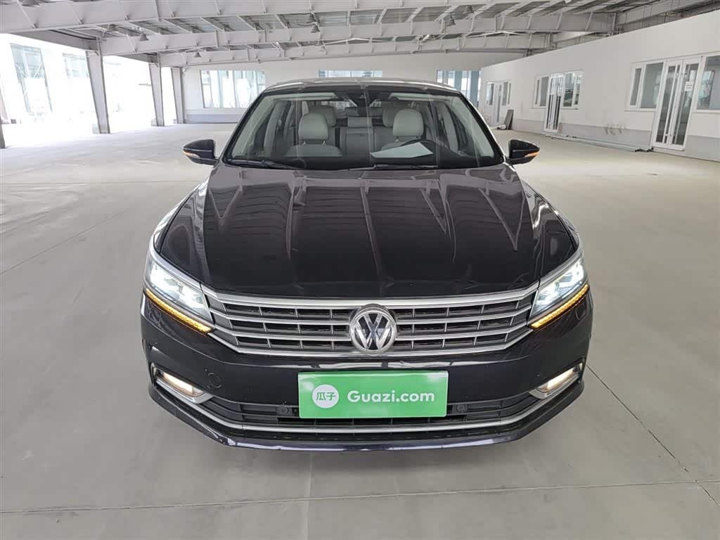 2016 Volkswagen Passat Red, 129,800 km, China export – photo 3