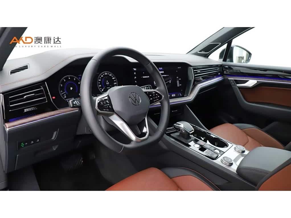 2023 Volkswagen Touareg --, 21,000 km, China export – photo 6