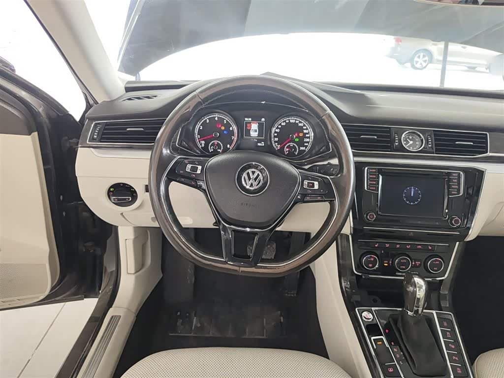 2016 Volkswagen Passat Red, 129,800 km, China export – photo 7