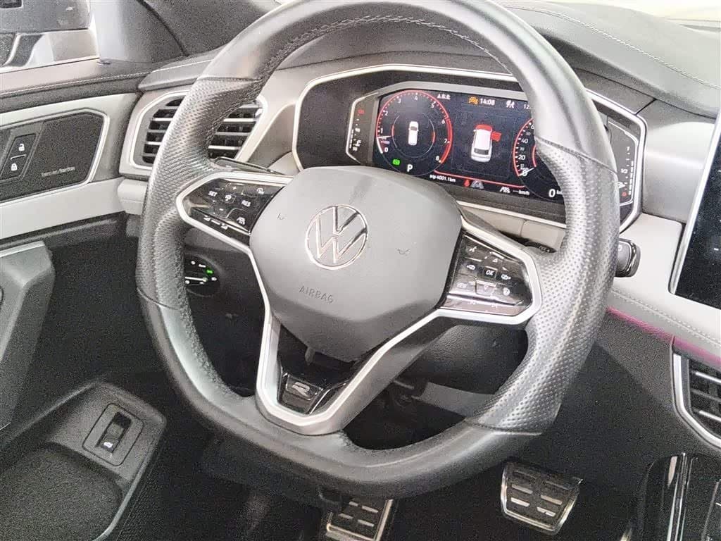 2023 Volkswagen Tayron 银灰色, 4,000 km, China export – photo 7