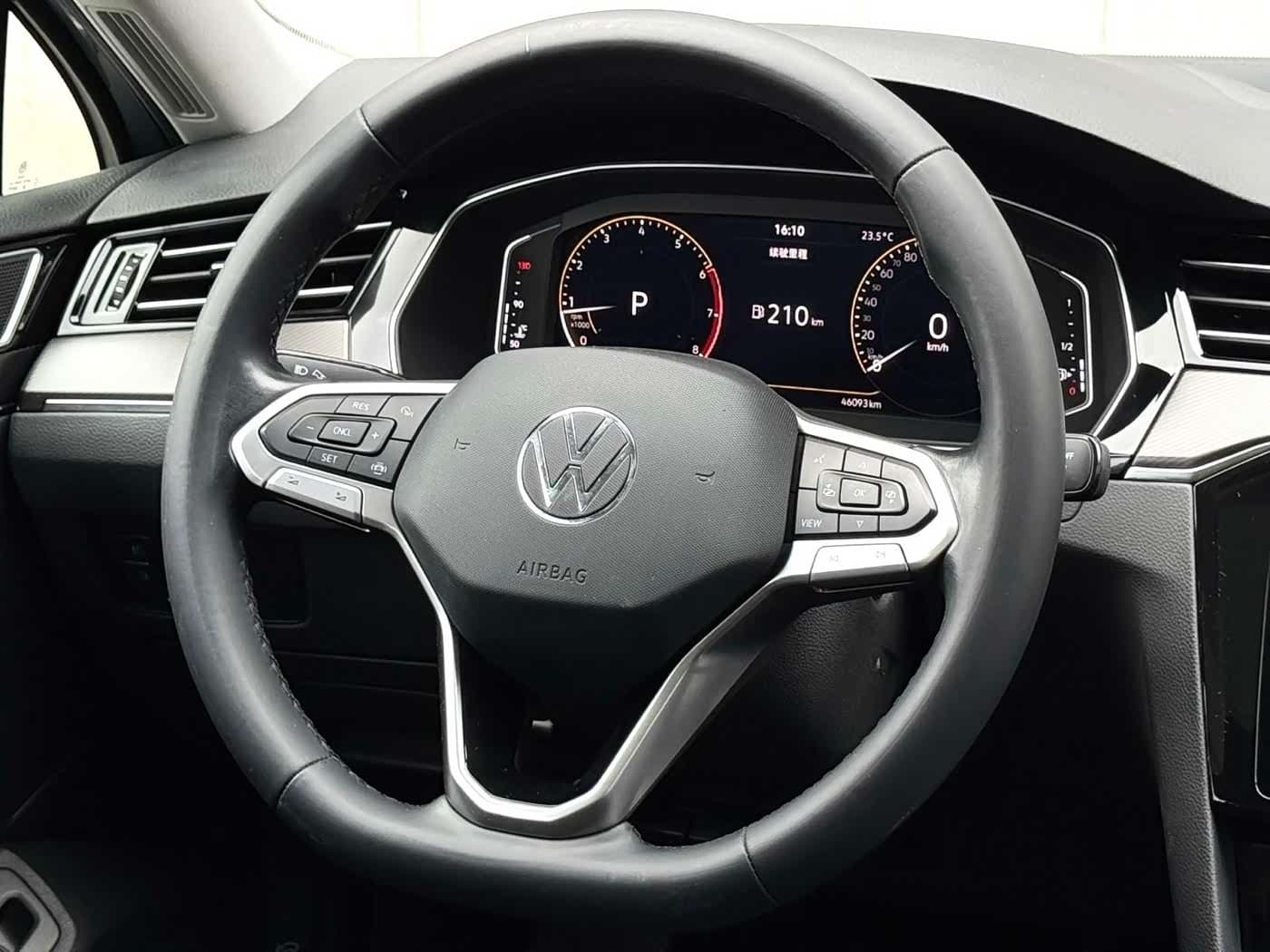 2019 Volkswagen Magotan Blue, 40,000 km, China export – photo 7