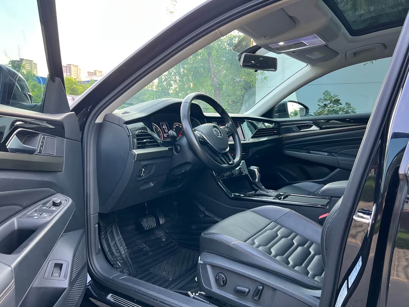 2018 Volkswagen Passat Black, 90,000 km, China export – photo 5
