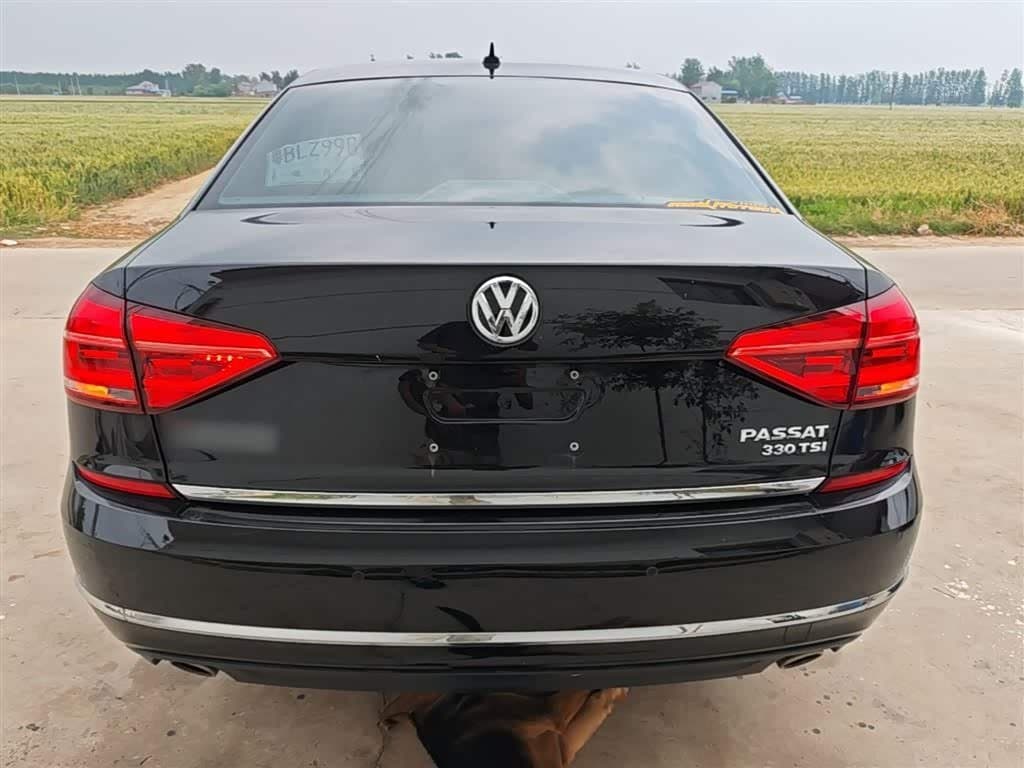 2017 Volkswagen Passat Black, 68,400 km, China export – photo 6
