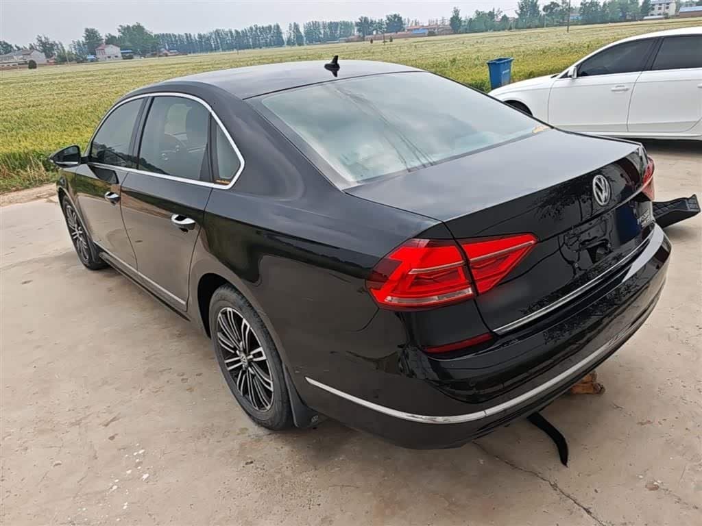 2017 Volkswagen Passat Black, 68,400 km, China export – photo 5