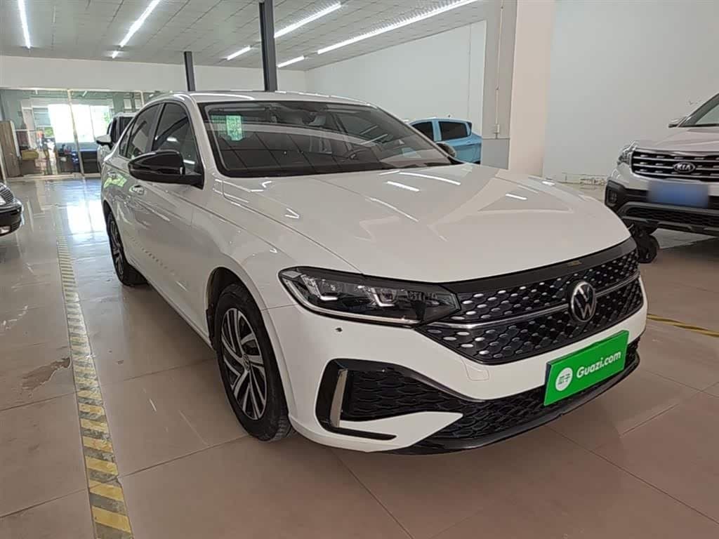 2022 Volkswagen Lavida White, 42,800 km, China export – photo 4
