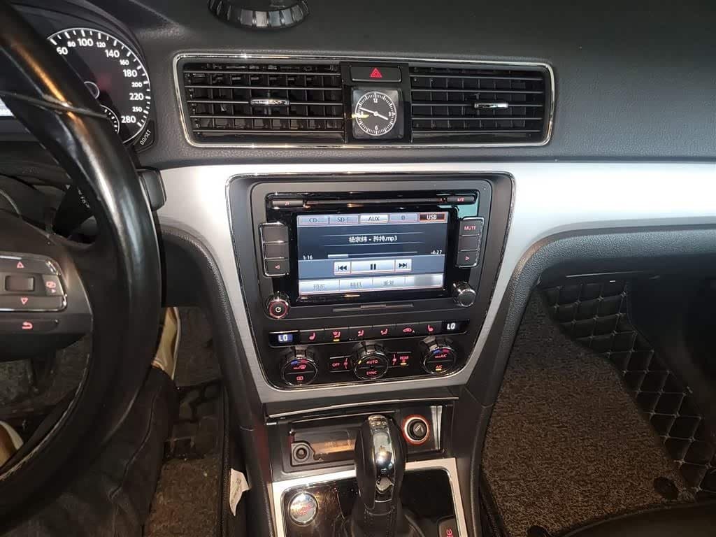 2014 Volkswagen Passat White, 75,800 km, China export – photo 6