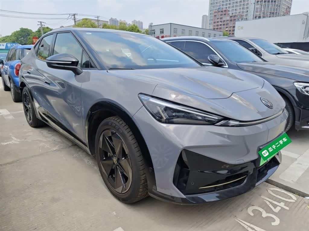 2024 Volkswagen Unique 06 银灰色, 60,300 km, China export – photo 4