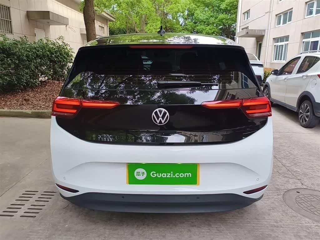 2024 Volkswagen ID.3 White, 8,700 km, China export – photo 6