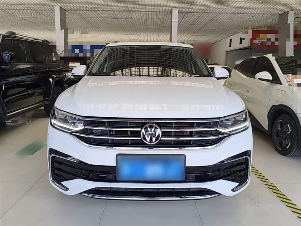 2021 Volkswagen Tiguan L White, 29,700 km, China export – photo 3
