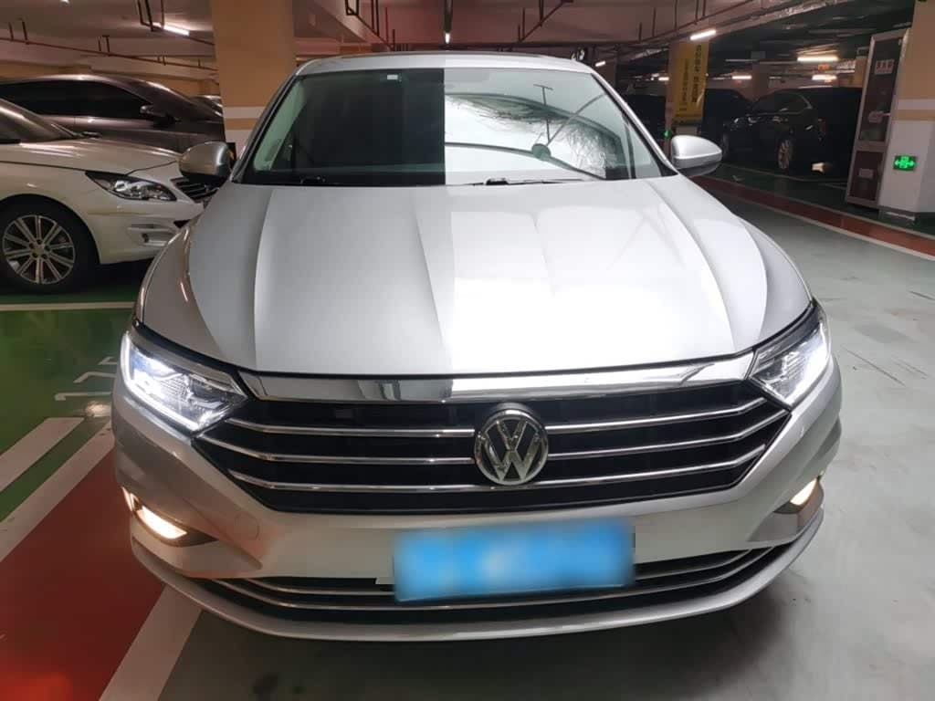2019 Volkswagen Sagitar 银灰色, 67,900 km, China export – photo 3