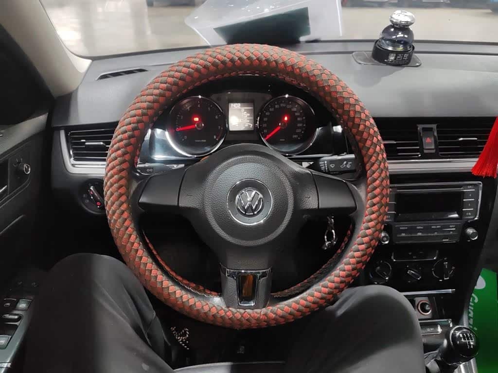 2014 Volkswagen Bora Yellow, 93,100 km, China export – photo 7