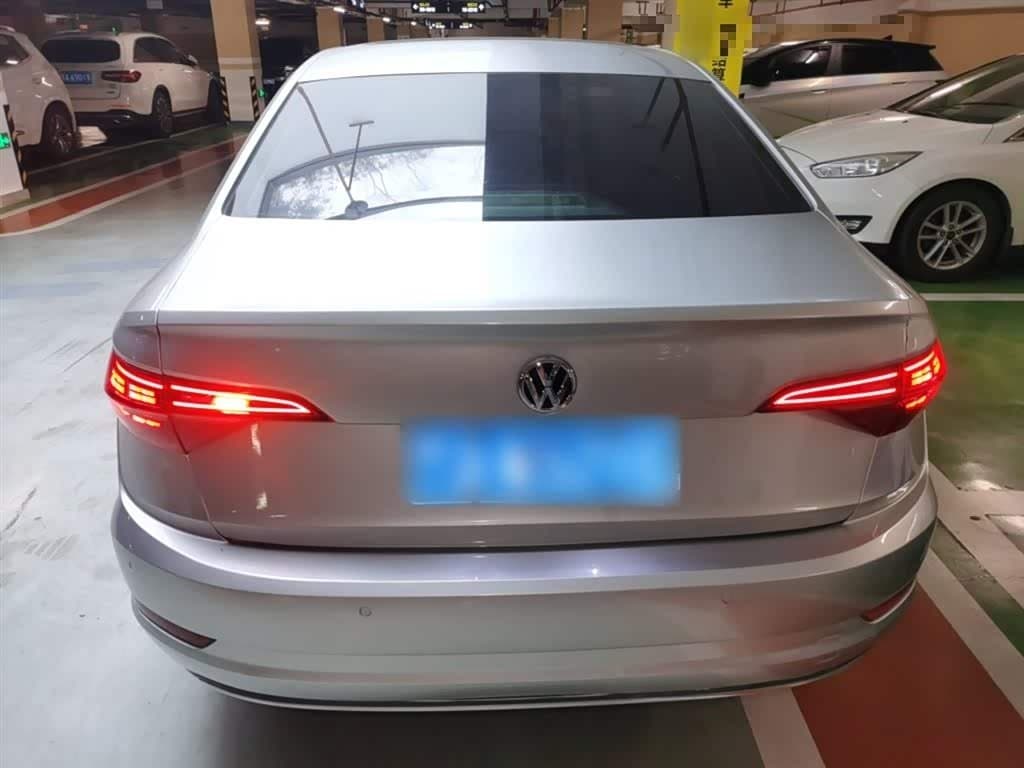 2019 Volkswagen Sagitar 银灰色, 67,900 km, China export – photo 4