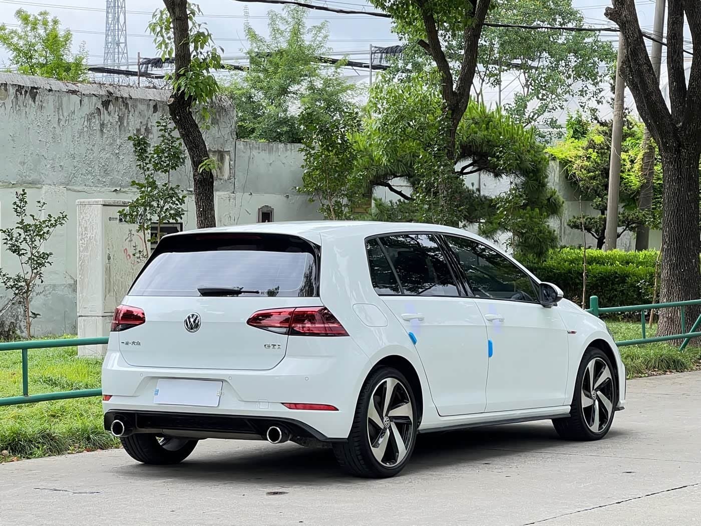 2017 Volkswagen Golf GTI White, 84,000 km, China export – photo 7