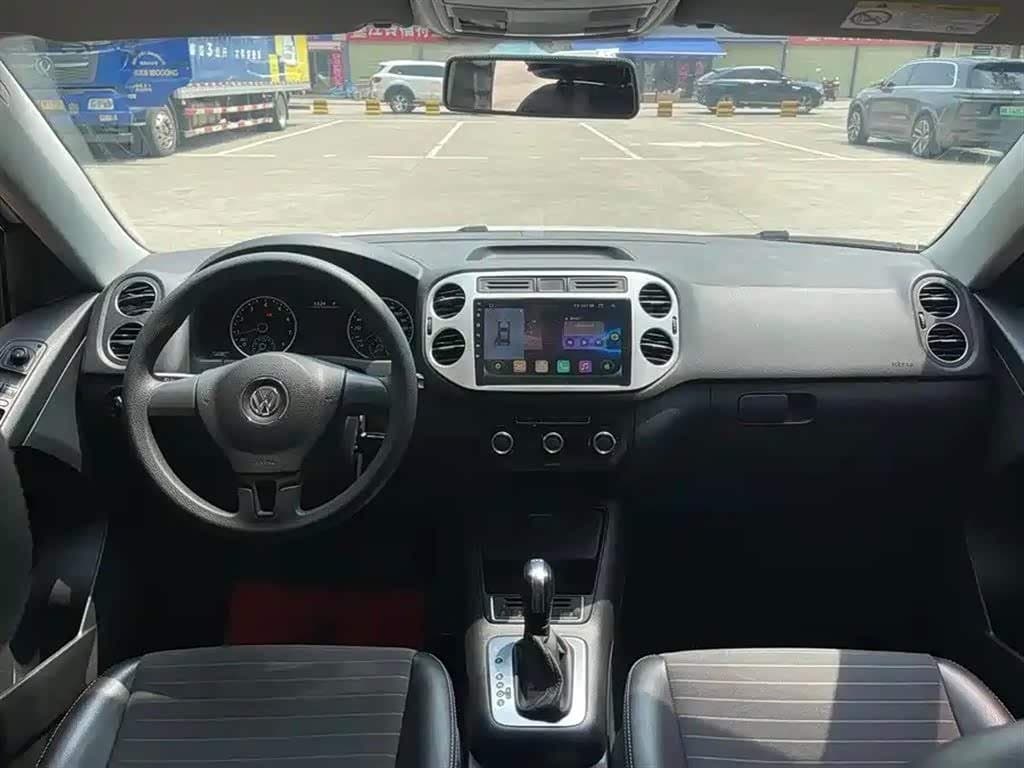 2016 Volkswagen Tiguan White, 80,000 km, China export – photo 4