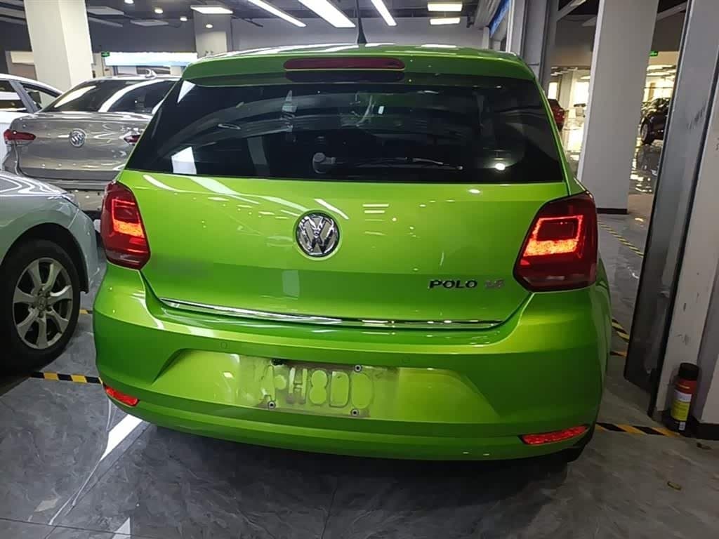 2014 Volkswagen Polo Green, 41,700 km, China export – photo 6
