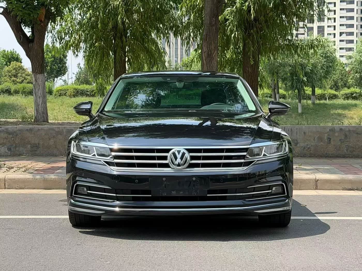 2017 Volkswagen Phideon Black, 75,000 km, China export – photo 2
