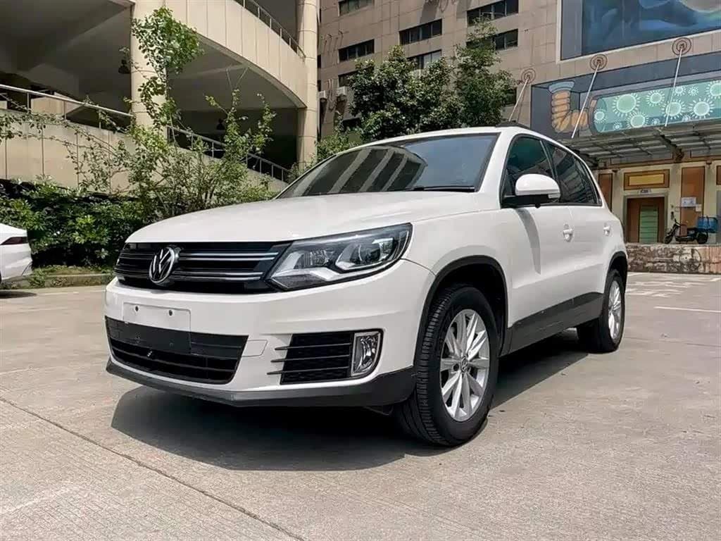 2016 Volkswagen Tiguan White, 80,000 km, China export – photo 1