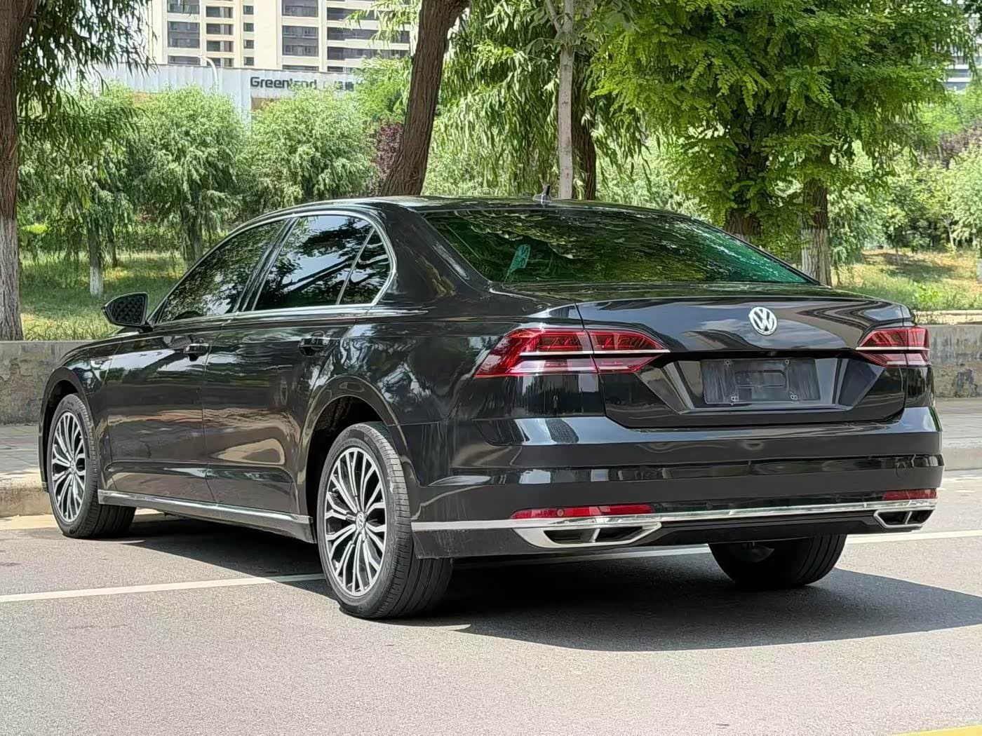 2017 Volkswagen Phideon Black, 75,000 km, China export – photo 7
