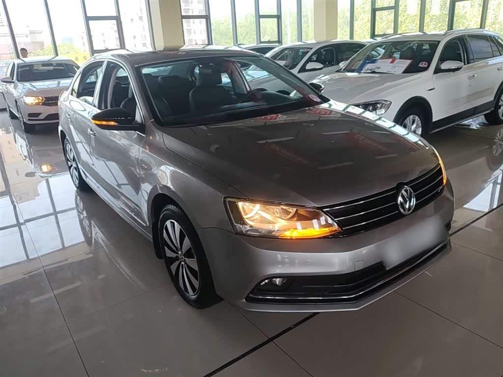 2017 Volkswagen Sagitar 银灰色, 57,400 km, China export – photo 4