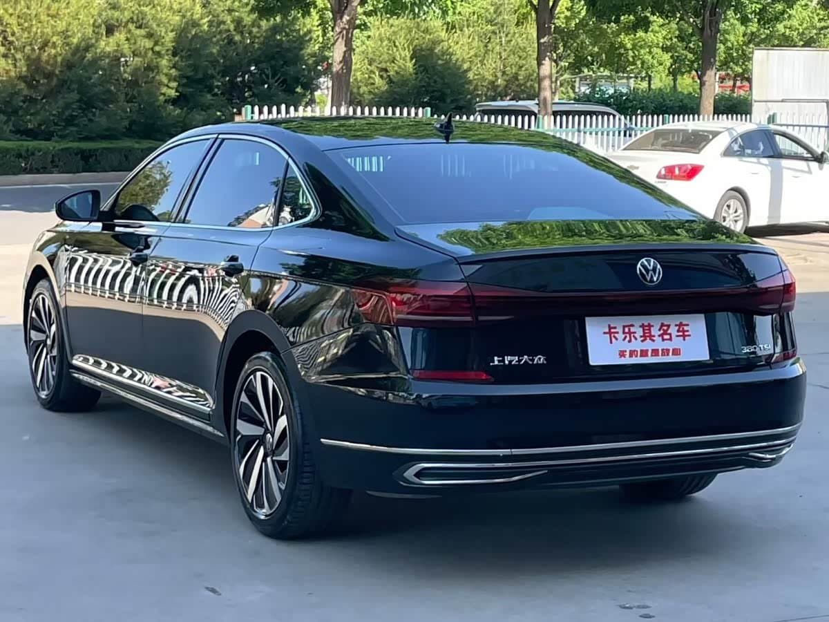 2024 Volkswagen Passat Black, 20,000 km, China export – photo 4