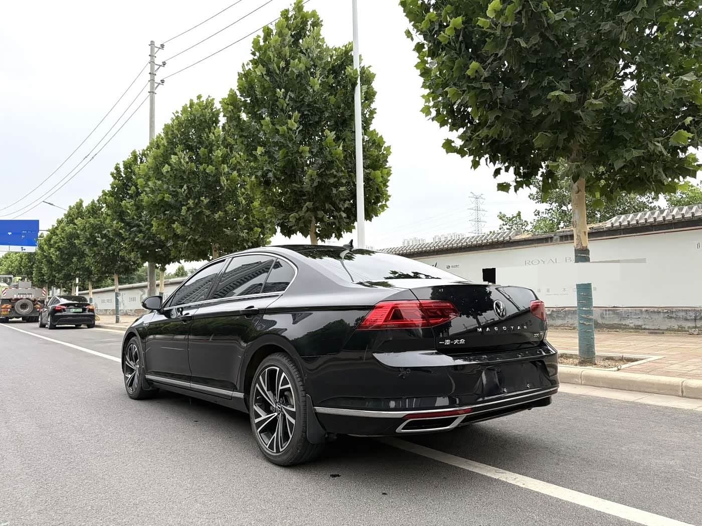 2019 Volkswagen Magotan Black, 80,000 km, China export – photo 6
