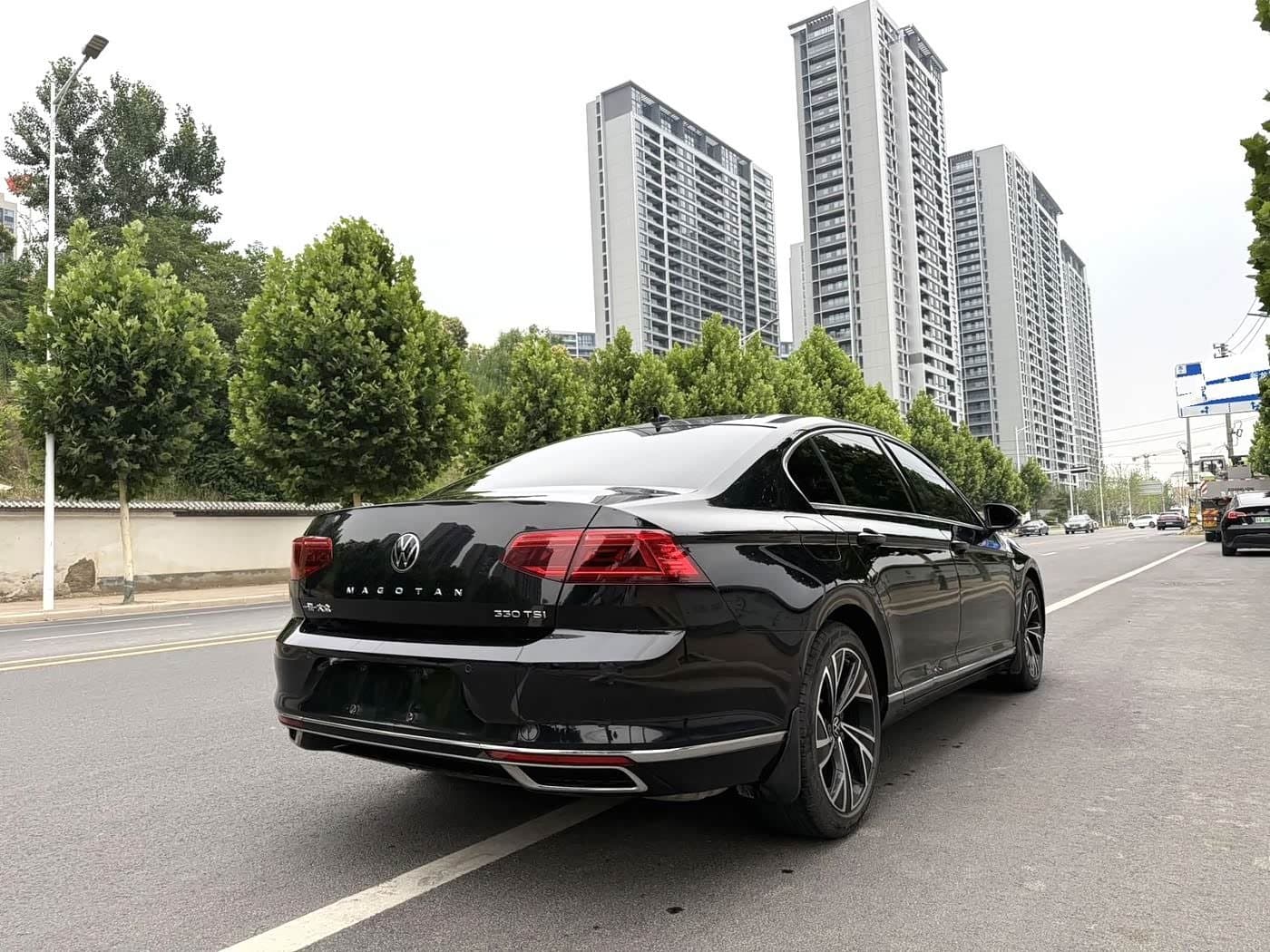 2019 Volkswagen Magotan Black, 80,000 km, China export – photo 5