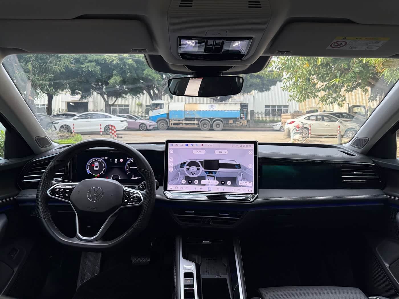 2024 Volkswagen Magotan Blue, 7,000 km, China export – photo 6