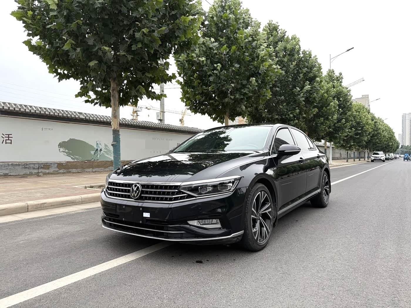 2019 Volkswagen Magotan Black, 80,000 km, China export – photo 1