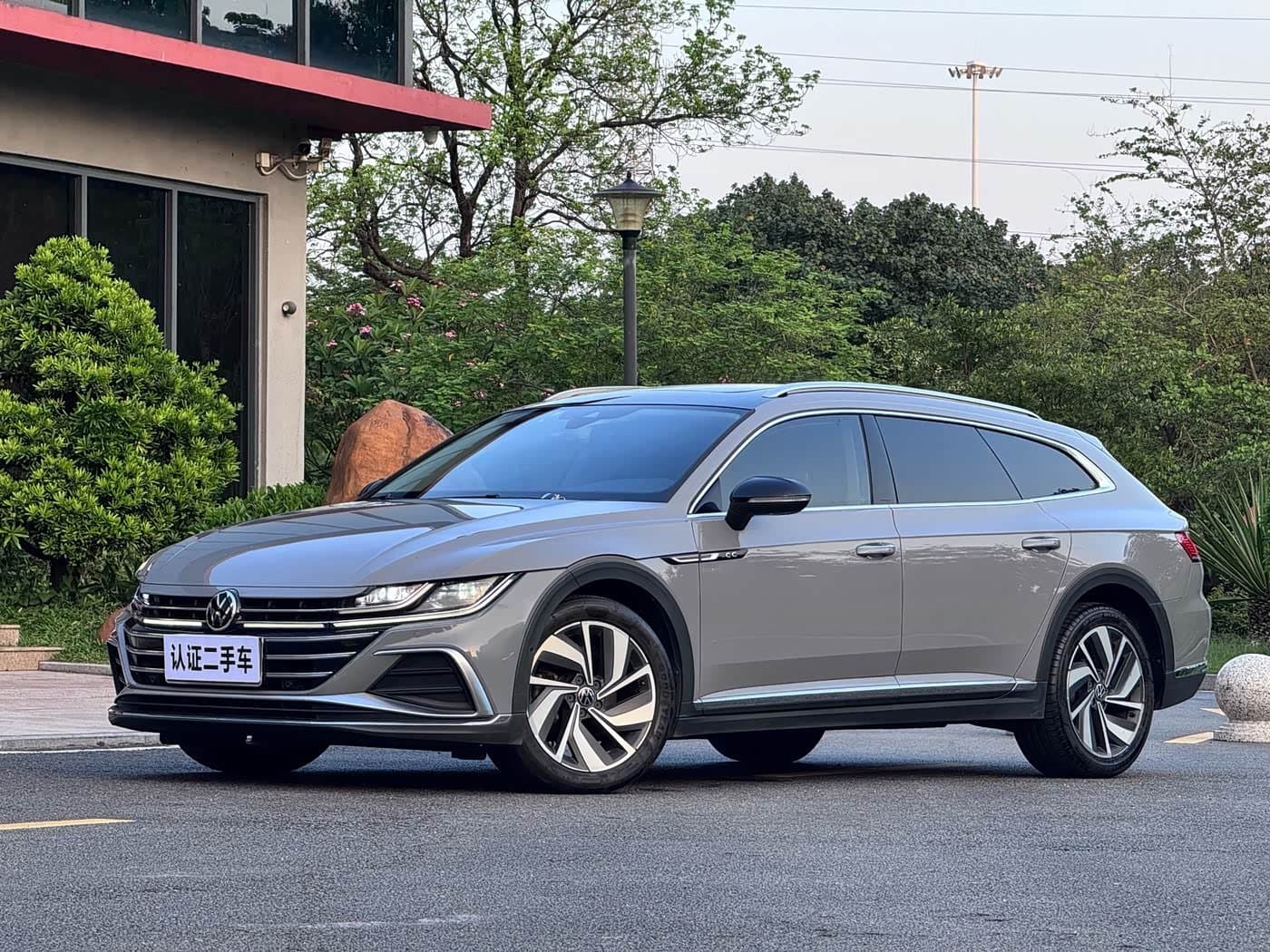 2020 Volkswagen FAW-Volkswagen CC 银灰色, 57,000 km, China export – photo 1