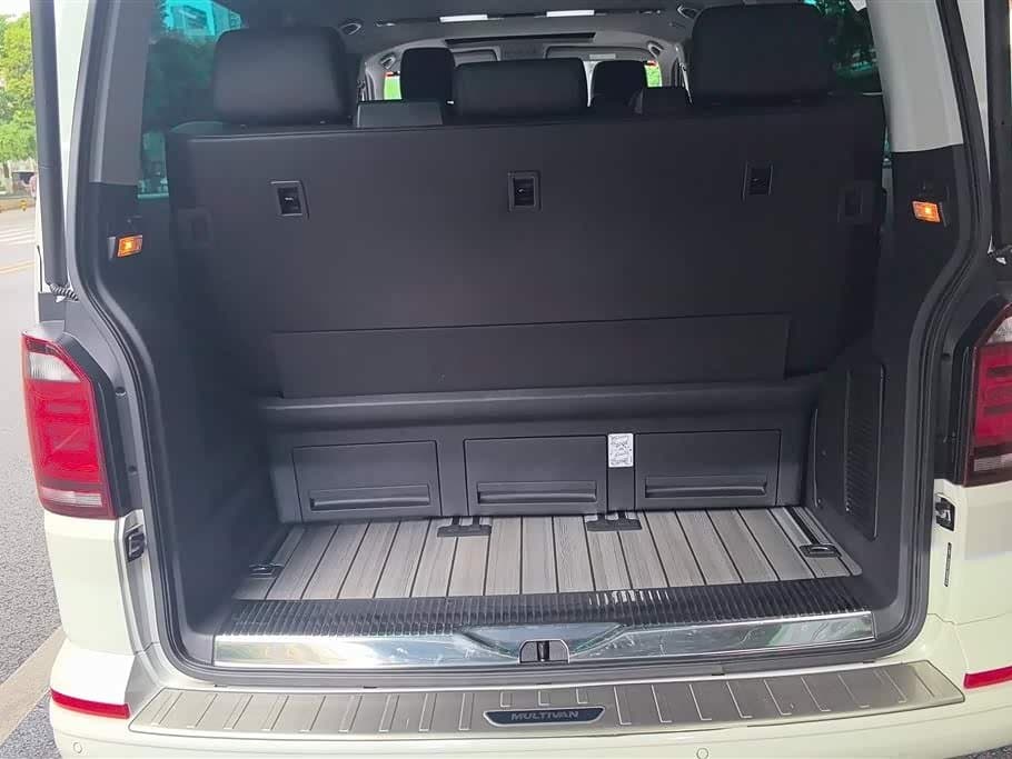 2019 Volkswagen Multivan White, 54,500 km, China export – photo 4