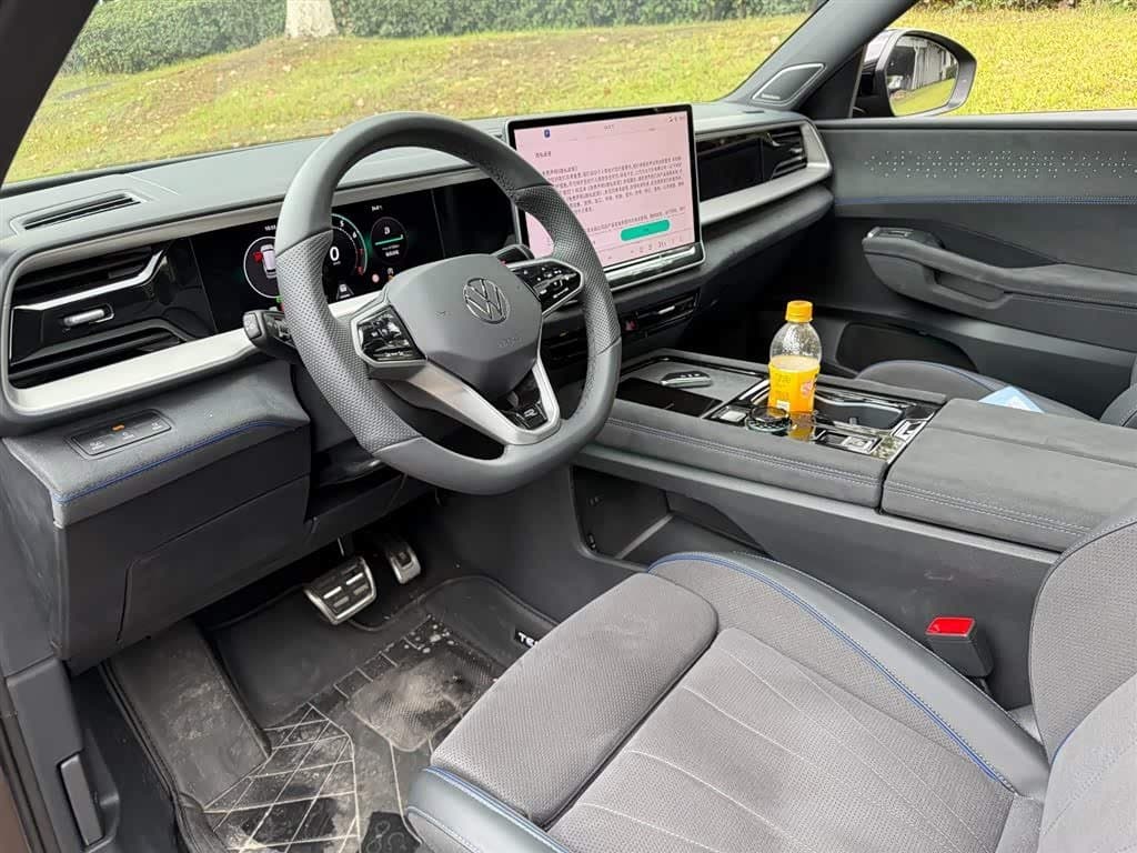 2025 Volkswagen Teramont Champagne, 4,500 km, China export – photo 7