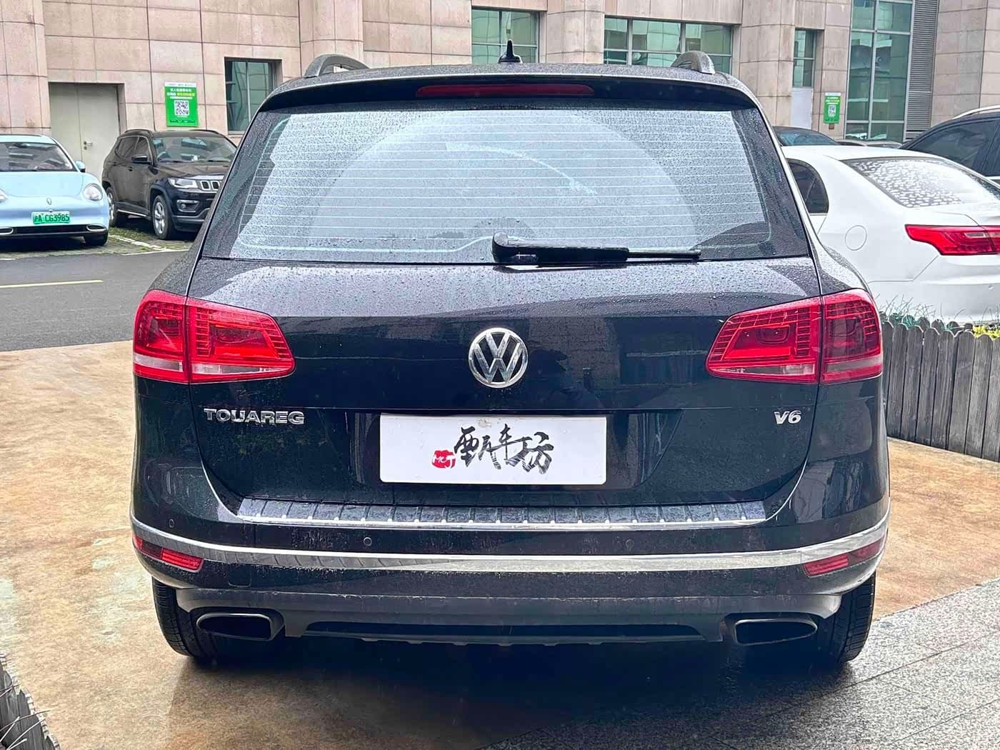 2017 Volkswagen Touareg Black, 84,000 km, China export – photo 4