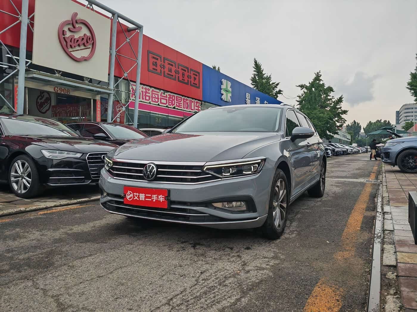 2021 Volkswagen Weilan 银灰色, 18,000 km, China export – photo 1