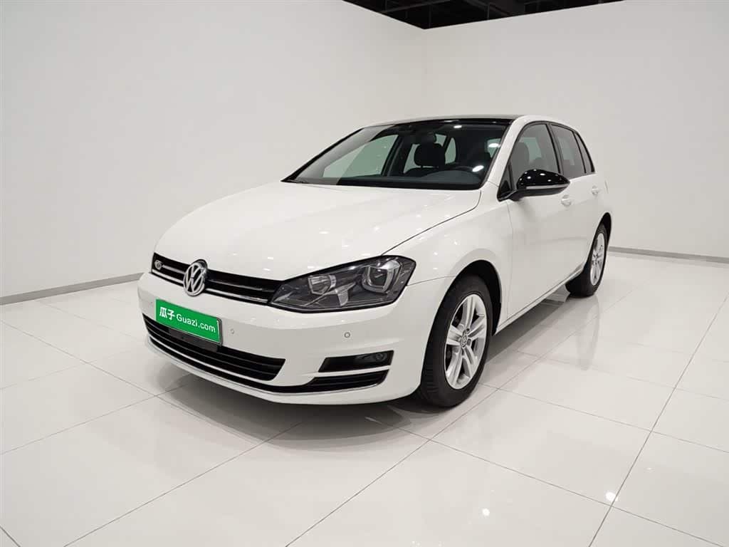 2017 Volkswagen Golf White, 131,000 km, China export – photo 1