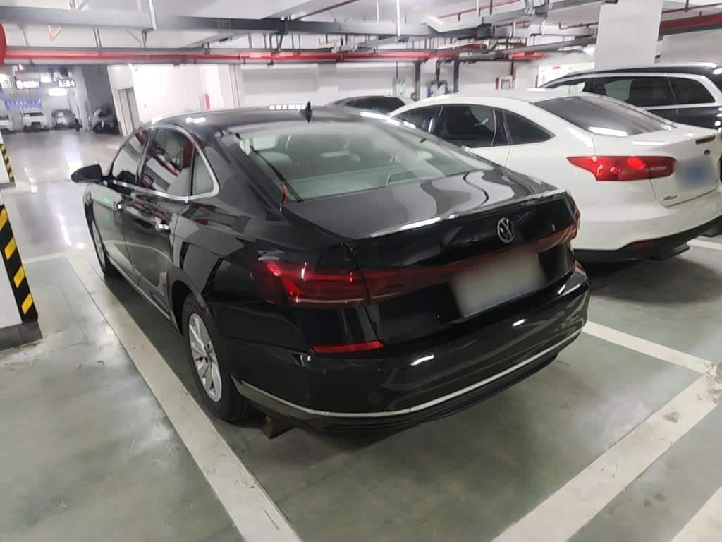 2024 Volkswagen Passat Black, 51,500 km, China export – photo 5