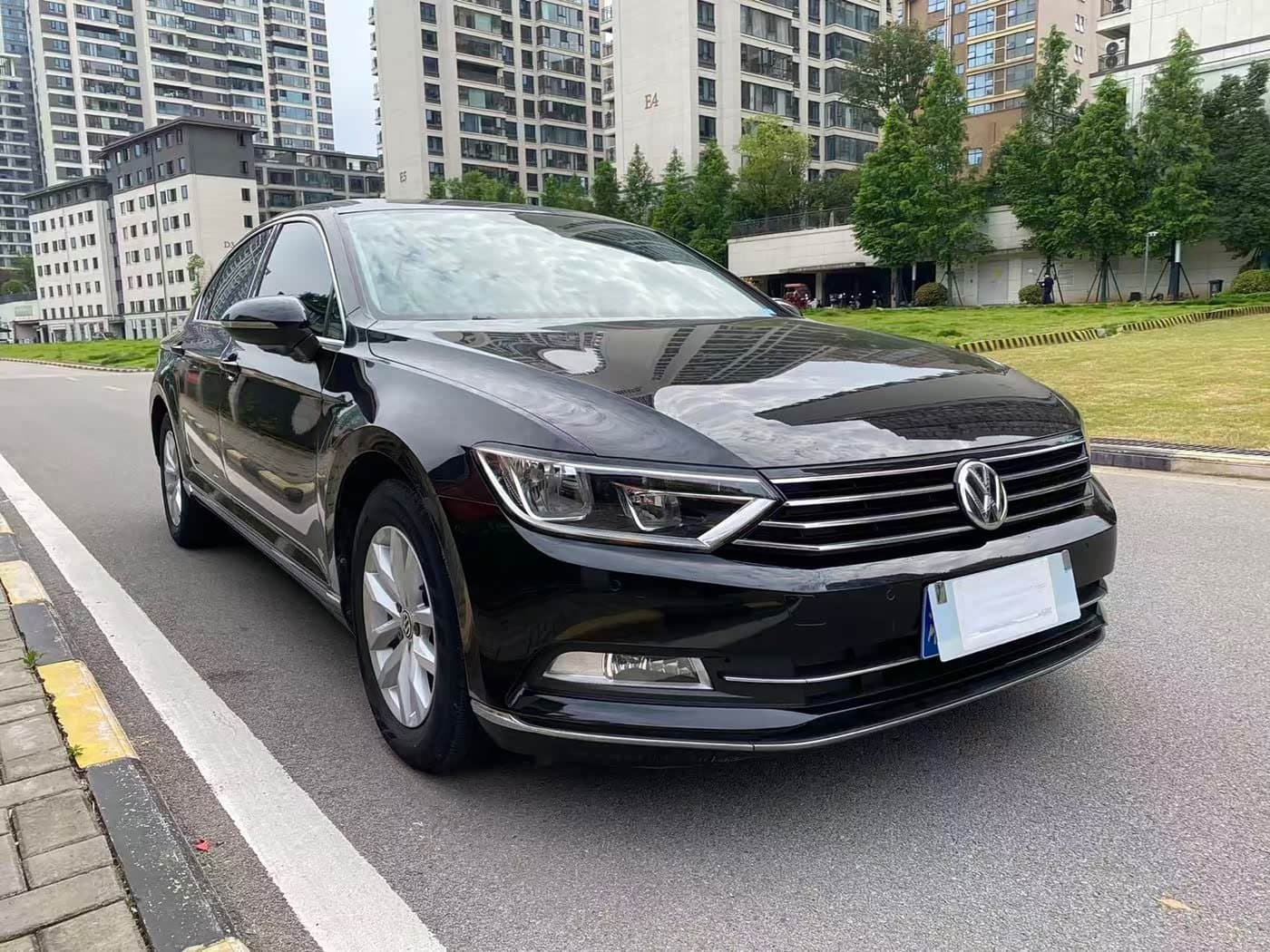 2017 Volkswagen Magotan Black, 80,000 km, China export – photo 3