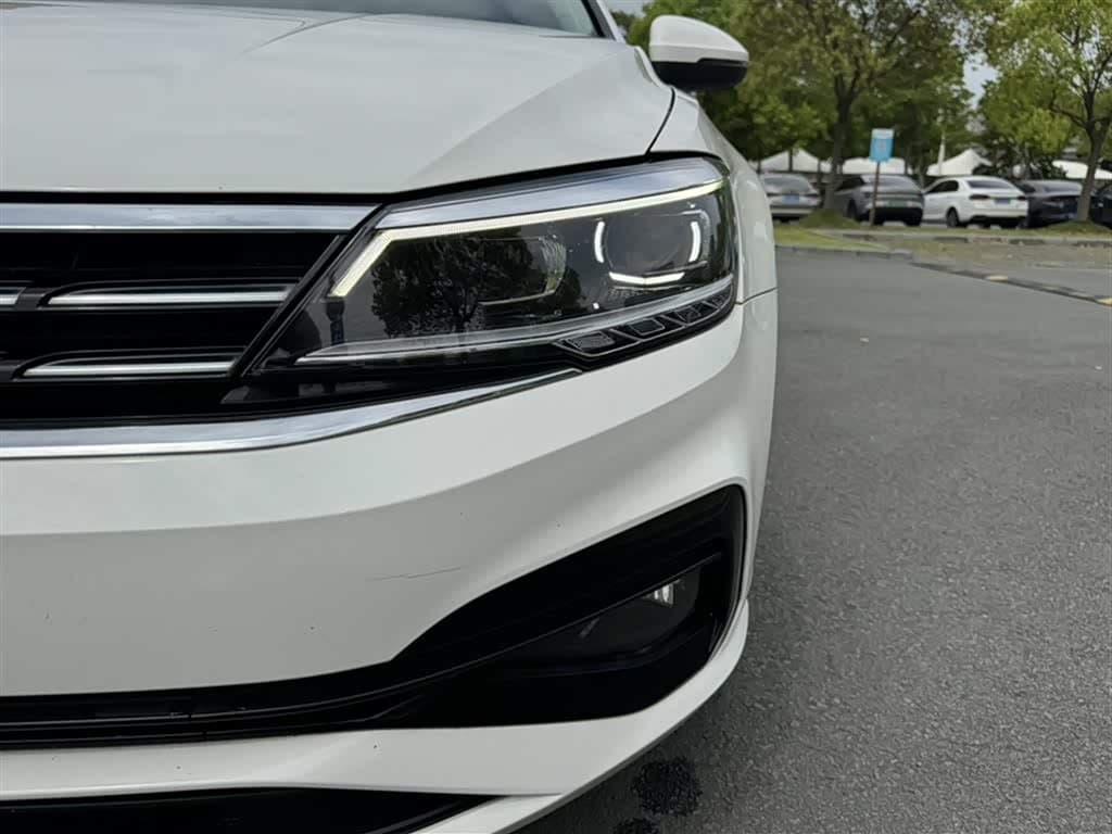 2018 Volkswagen Lamando White, 43,300 km, China export – photo 7