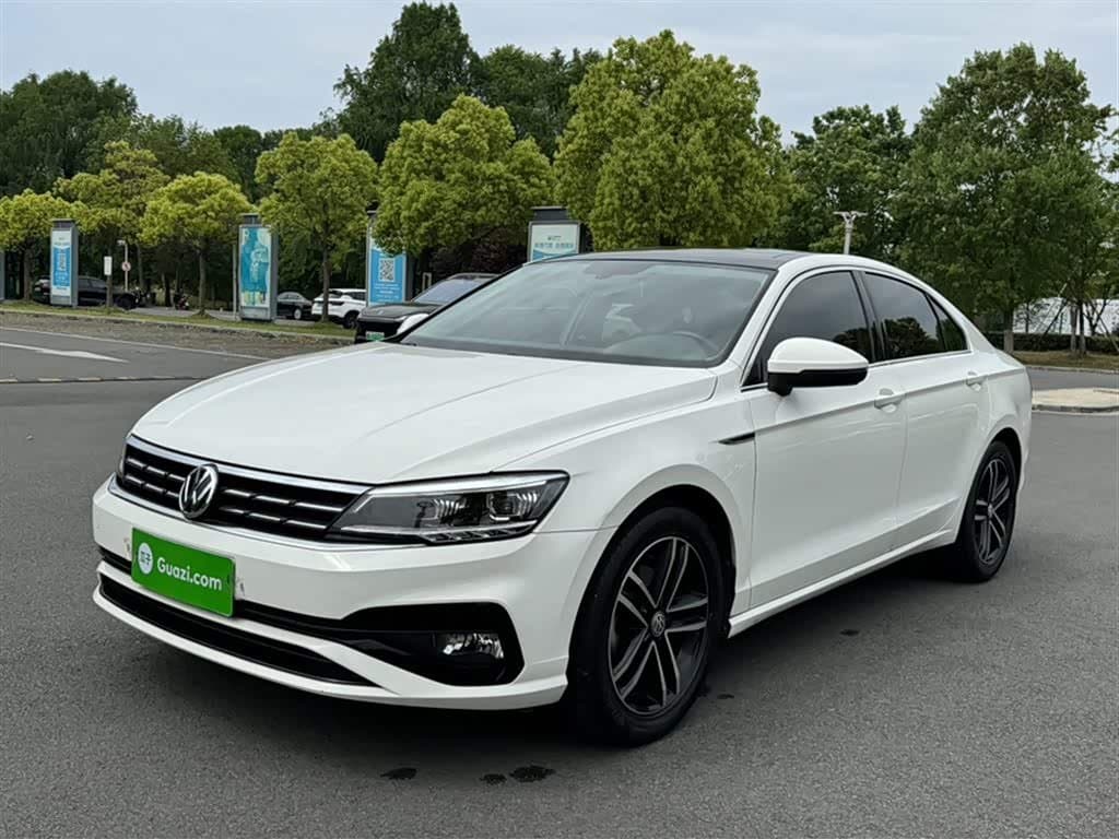 2018 Volkswagen Lamando White, 43,300 km, China export – photo 2
